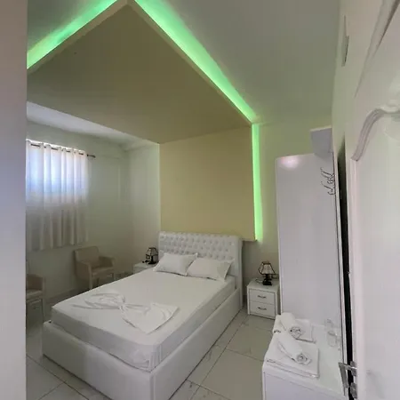 Hotel Gjyshi Ξενοδοχείο Τίρανα